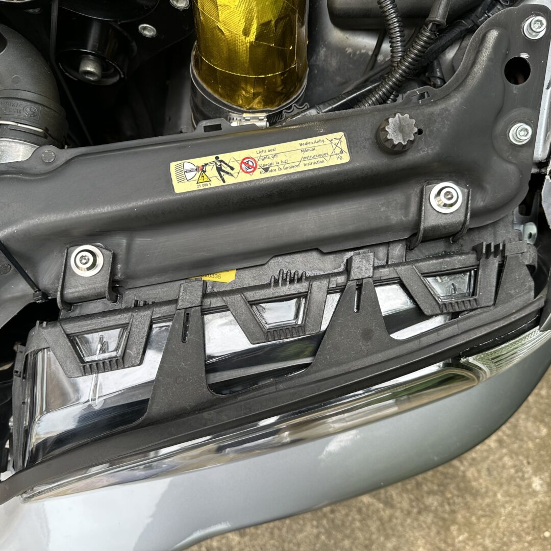 PSDesigns Titanium BMW E46 Headlight fixings